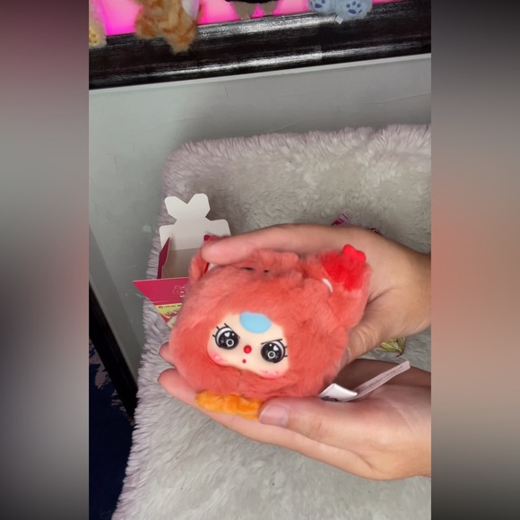 Baby three Cute Plush key and bag charm Orange and tan in color NWT - Picture 4 of 9